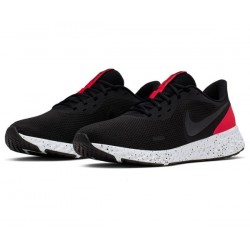 NIKE REVOLUTION 5